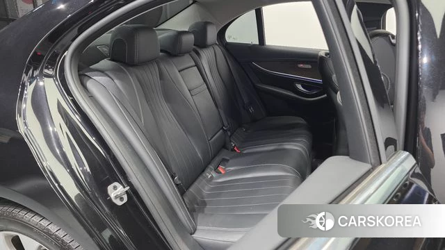 Mercedes-Benz E-Class W213 2019 Черный из Кореи, фото 3