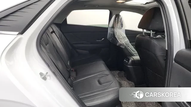 Hyundai Avante (CN7) 2021 Белый из Кореи, фото 3