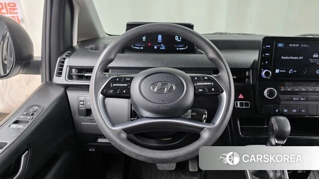 Hyundai Staria 2022 Белый из Кореи, фото 3