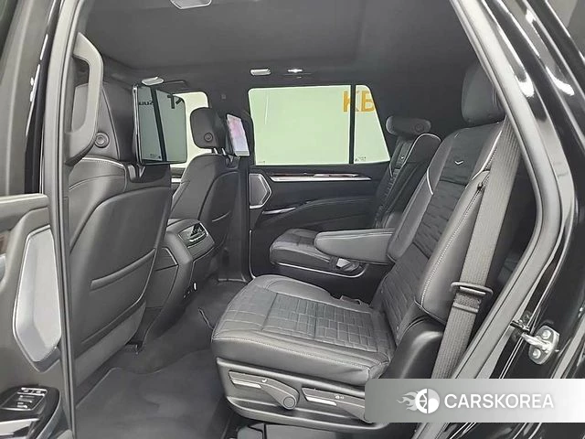 Cadillac Escalade 5th Generation 2025 Черный из Кореи, фото 3