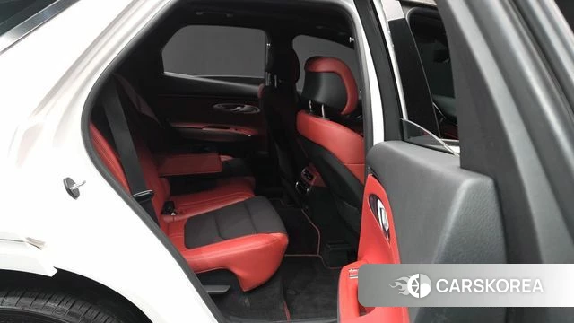 Genesis GV70 2022 Белый из Кореи, фото 3