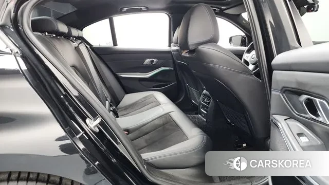 BMW 3 Series (G20) 2022 Черный из Кореи, фото 3