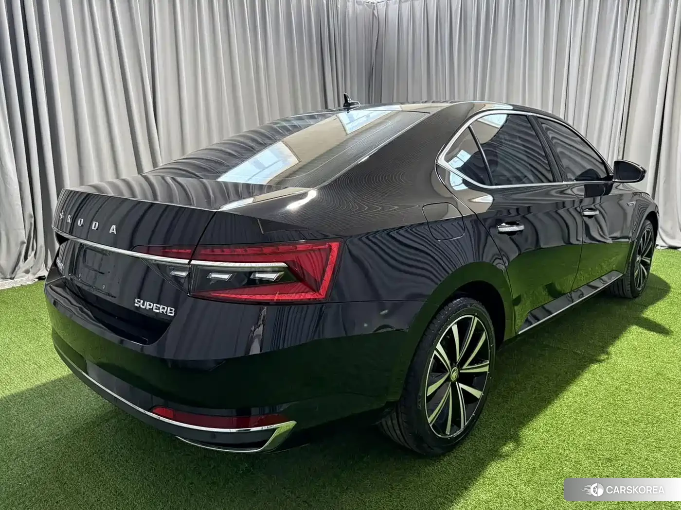 Skoda Superb 2023 Черный из Китая, фото 3