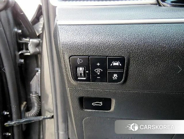 Kia K5 3rd generation 2020 Серебристо-серый из Кореи, фото 3