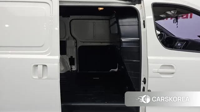 Hyundai The New Grand Starex 2018 Белый из Кореи, фото 3