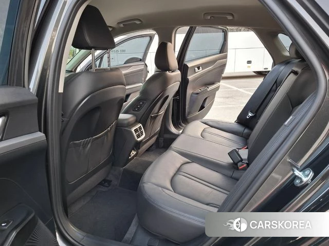 Kia K5 3rd generation 2023 Серый из Кореи, фото 3
