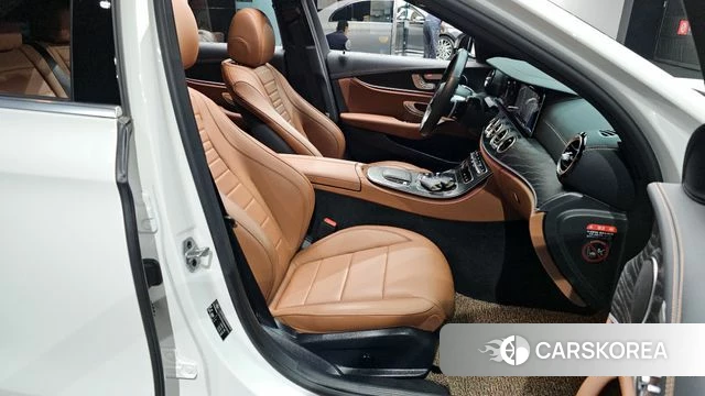 Mercedes-Benz E-Class W213 2021 Белый из Кореи, фото 3
