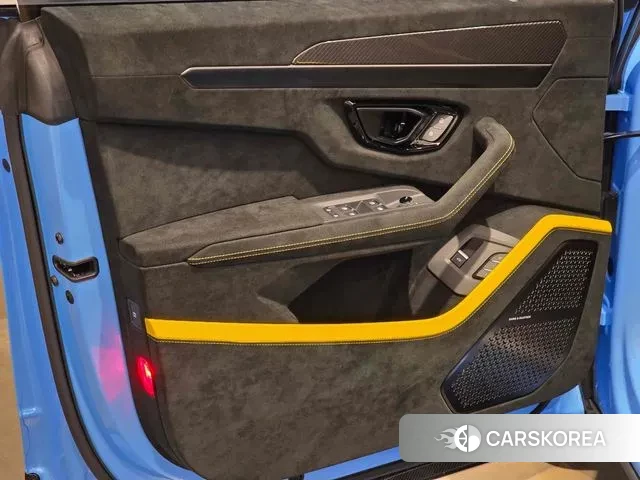 Lamborghini Urus 2024 Небесно-голубой из Кореи, фото 3