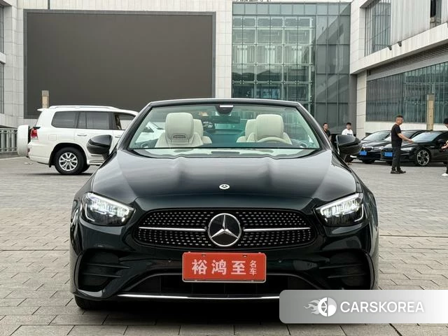Mercedes-Benz E-class (imported) 2023 Зеленый из Китая, фото 3