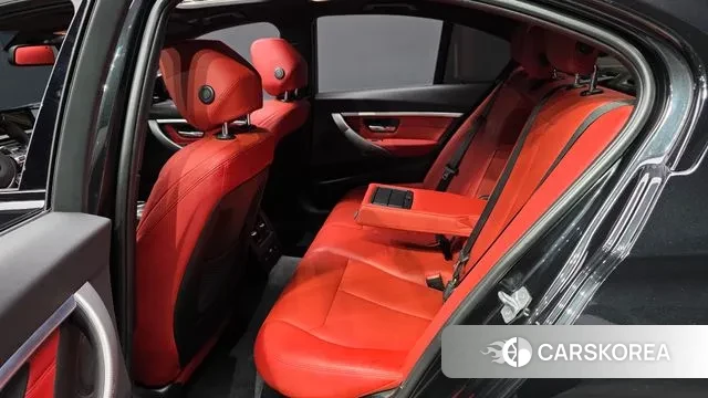 BMW 3 Series (F30) 2018 Черный из Кореи, фото 3