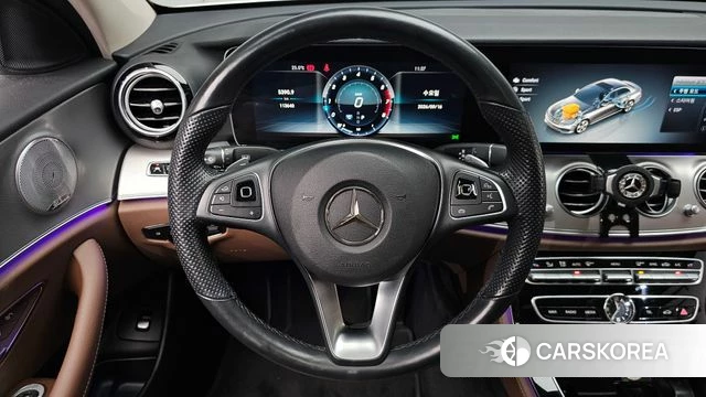 Mercedes-Benz E-Class W213 2018 Белый из Кореи, фото 3