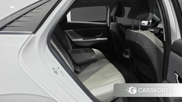 Hyundai Avante (CN7) 2022 Белый из Кореи, фото 3