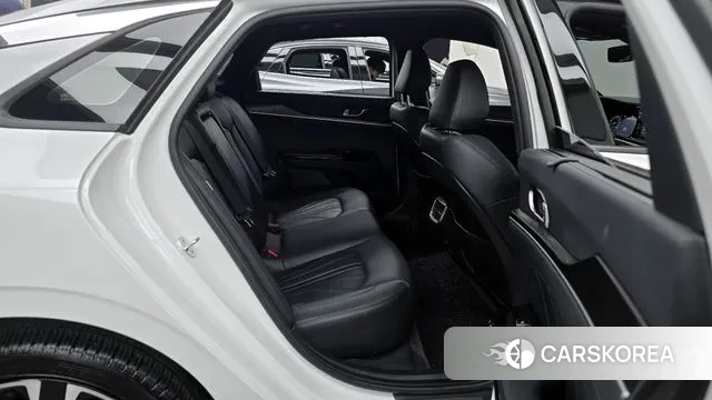 Kia K5 3rd generation 2023 Белый из Кореи, фото 3