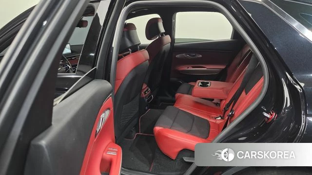 Genesis GV70 2021 Черный из Кореи, фото 3