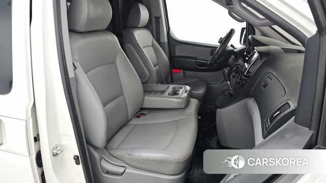 Hyundai The New Grand Starex 2019 Белый из Кореи, фото 3