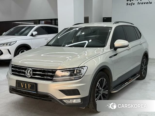 Volkswagen Tiguan L 2021 Шампань из Китая, фото 3