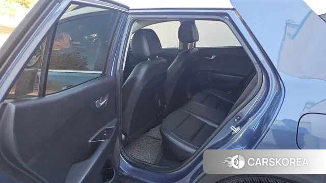 Kia Stonic 2019 Синий из Кореи, фото 3