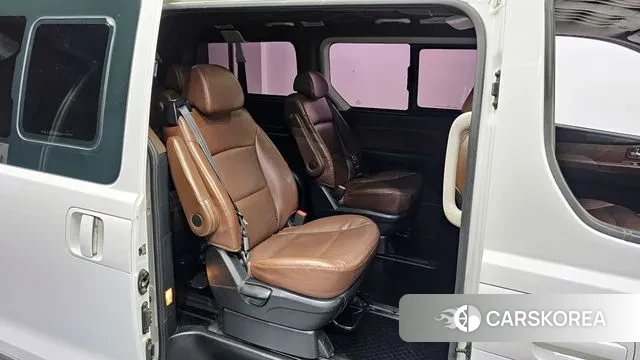 Hyundai The New Grand Starex 2019 Белый из Кореи, фото 3