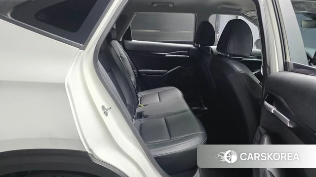 Kia Seltos 2022 Белый из Кореи, фото 3