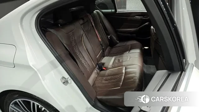 BMW 5 Series (G30) 2020 Белый из Кореи, фото 3