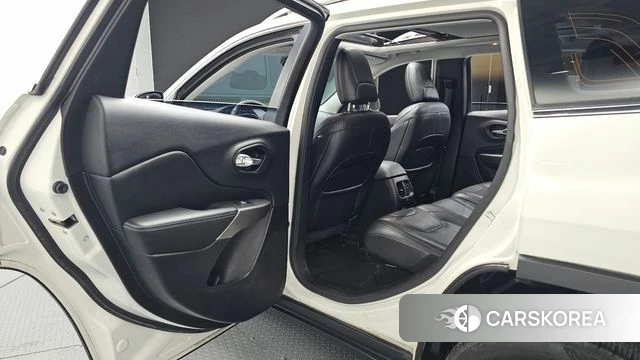 Jeep Cherokee (KL) 2018 Белый из Кореи, фото 3