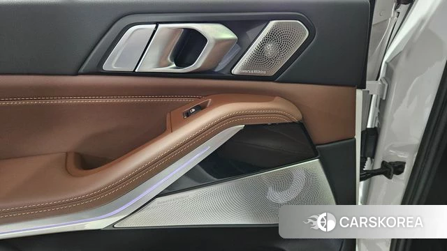 BMW X5 (G05) 2024 Белый из Кореи, фото 3