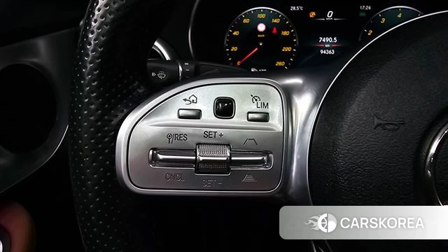 Mercedes-Benz C-Class W205 2021 Белый из Кореи, фото 3