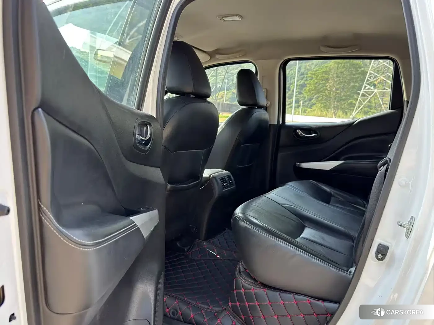 Nissan Navara 2022 Белый из Китая, фото 3