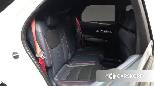 Genesis GV70 2023 Белый из Кореи, фото 3