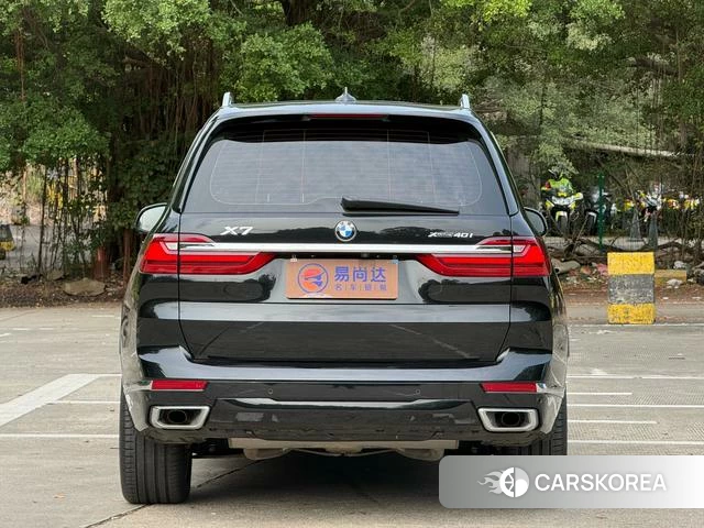 BMW X7 2021 Черный из Китая, фото 3