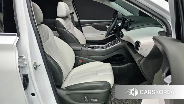 Hyundai The New Santa Fe 2021 Белый из Кореи, фото 3