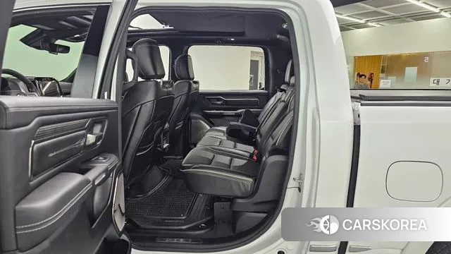 Dodge Lampicup 2019 Белый из Кореи, фото 3