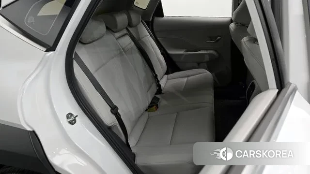 Hyundai Kona (SX2) 2024 Белый из Кореи, фото 3