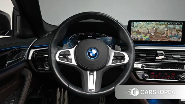 BMW 5 Series (G30) 2023 Черный из Кореи, фото 3