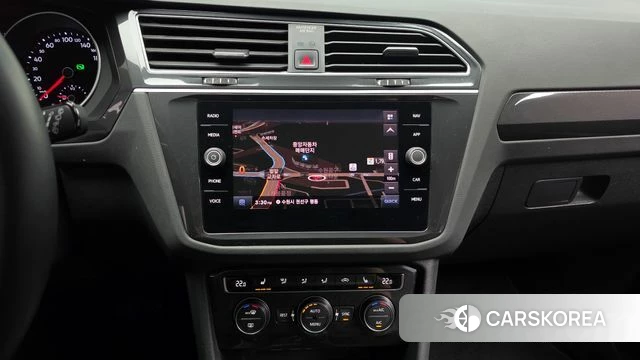 Volkswagen Tiguan second Generation 2020 Белый из Кореи, фото 3
