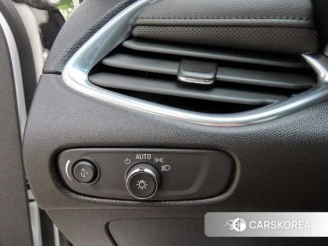 Chevrolet (GM Daewoo) The New Malibu 2019 Белый из Кореи, фото 3