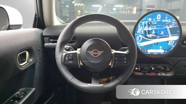 Mini Cooper C 4th generation 2025 Черный из Кореи, фото 3