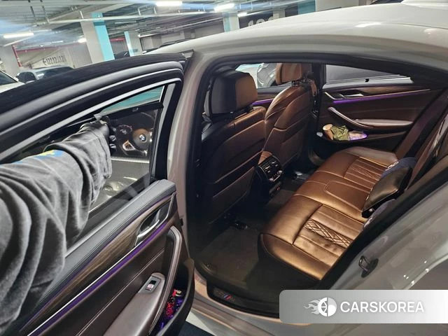 BMW 5 Series (G30) 2019 Белый из Кореи, фото 3