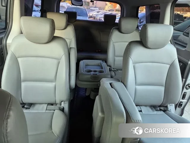 Hyundai The New Grand Starex 2018 Серебристо-серый из Кореи, фото 3