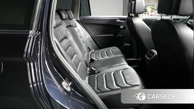 Volkswagen Tiguan second Generation 2021 Черный из Кореи, фото 3