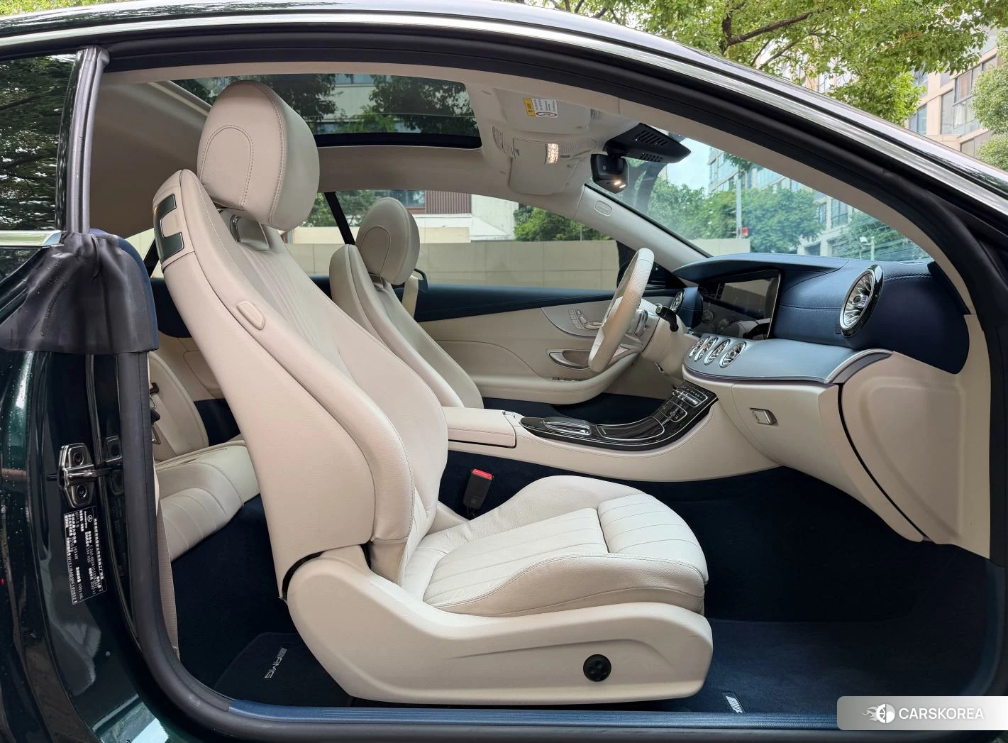 Mercedes-Benz E-class (imported) 2022 Зеленый из Китая, фото 3