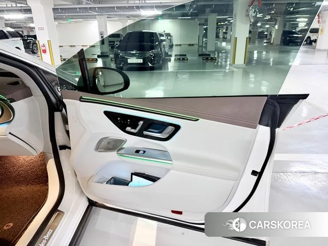 Mercedes-Benz EQE V295 2023 Белый из Кореи, фото 3
