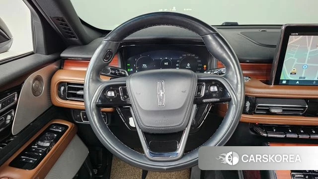 Lincoln Aviator 2nd generation 2023 Белый из Кореи, фото 3