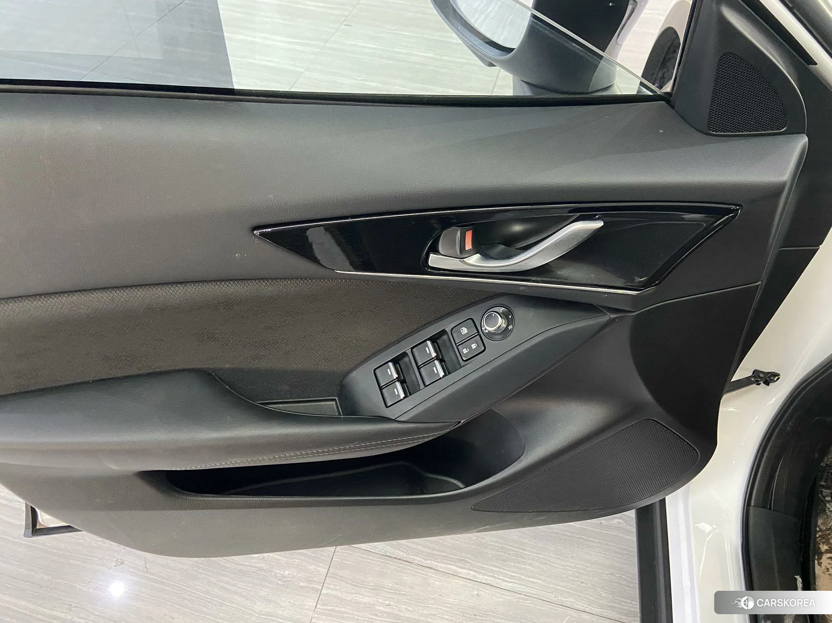 Mazda CX-4 2020 Белый из Китая, фото 3