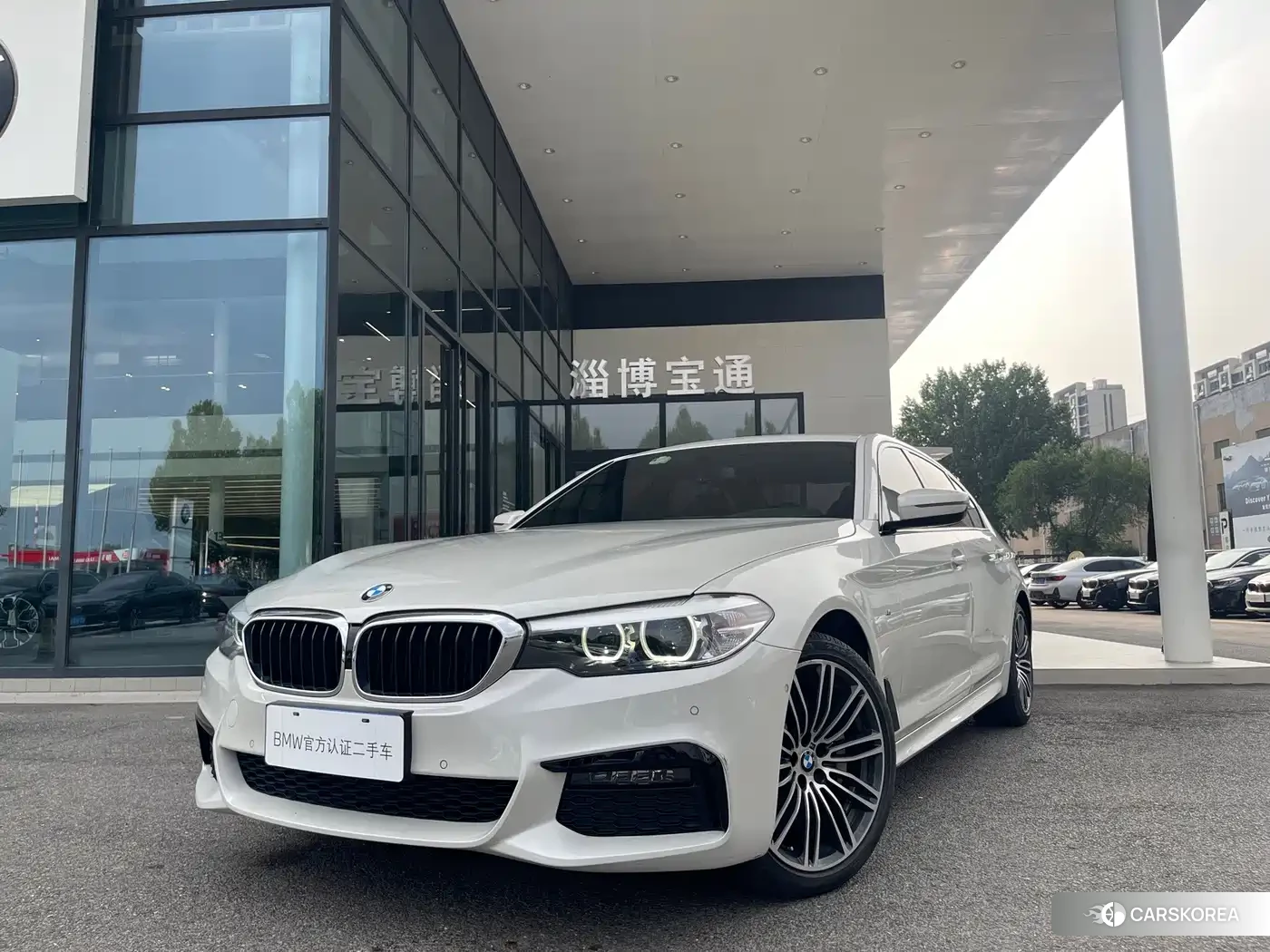 BMW 5 series 2018 Белый из Китая, фото 3