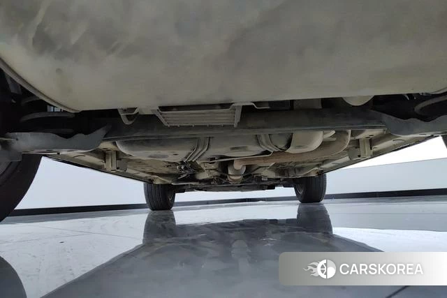 Geely Automobile Binyue 2023 Белый из Китая, фото 3