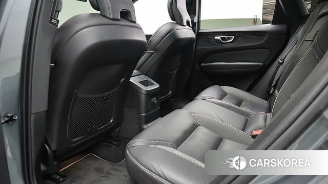 Volvo XC60 second Generation 2021 Серый из Кореи, фото 3