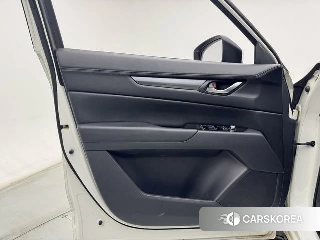 Mazda CX-5 2022 Белый из Китая, фото 3