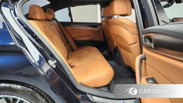 BMW 5 Series (G30) 2023 Черный из Кореи, фото 3