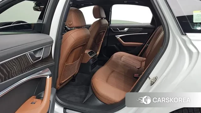 Audi A6 (C8) 2021 Белый из Кореи, фото 3